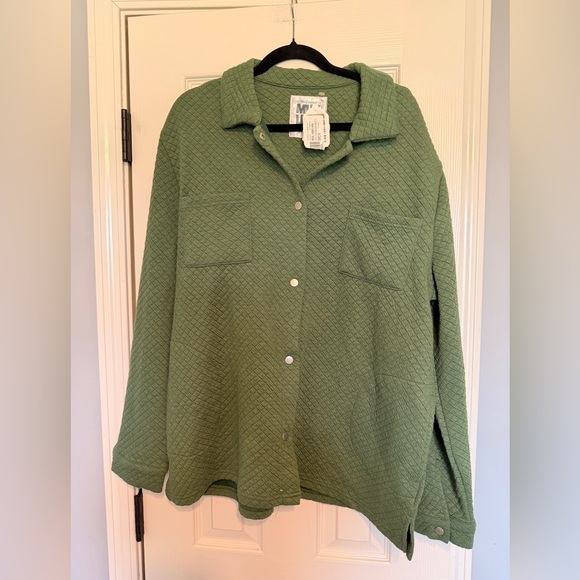 Muk Luks Other - Muk Luks Quilted Olive Green Shirt Jacket